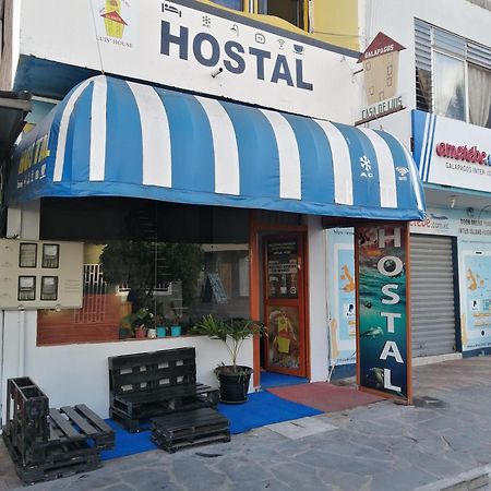 Hostal La Casa De Luis Puerto Baquerizo Moreno Extérieur photo