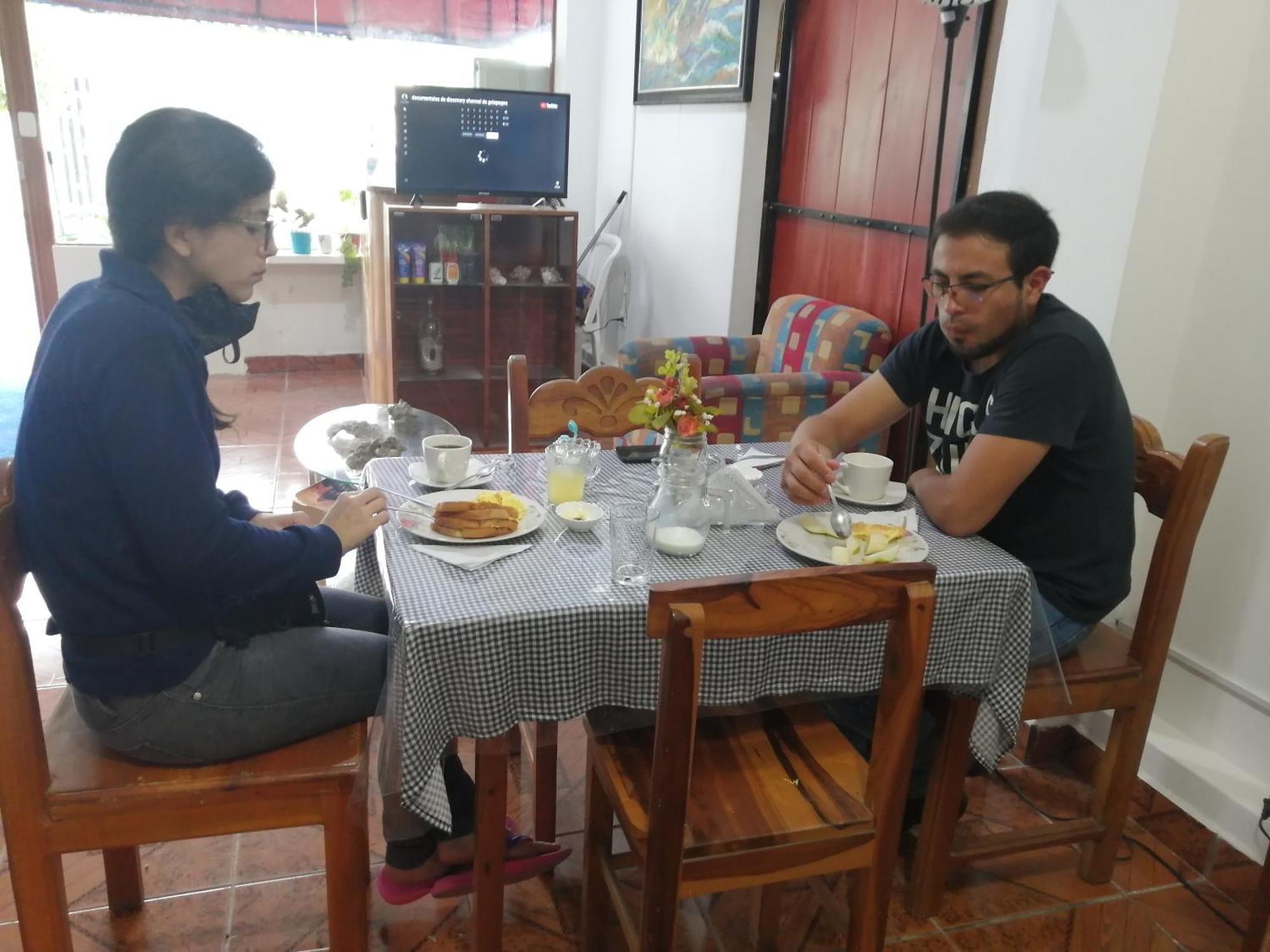 Hostal La Casa De Luis Puerto Baquerizo Moreno Extérieur photo